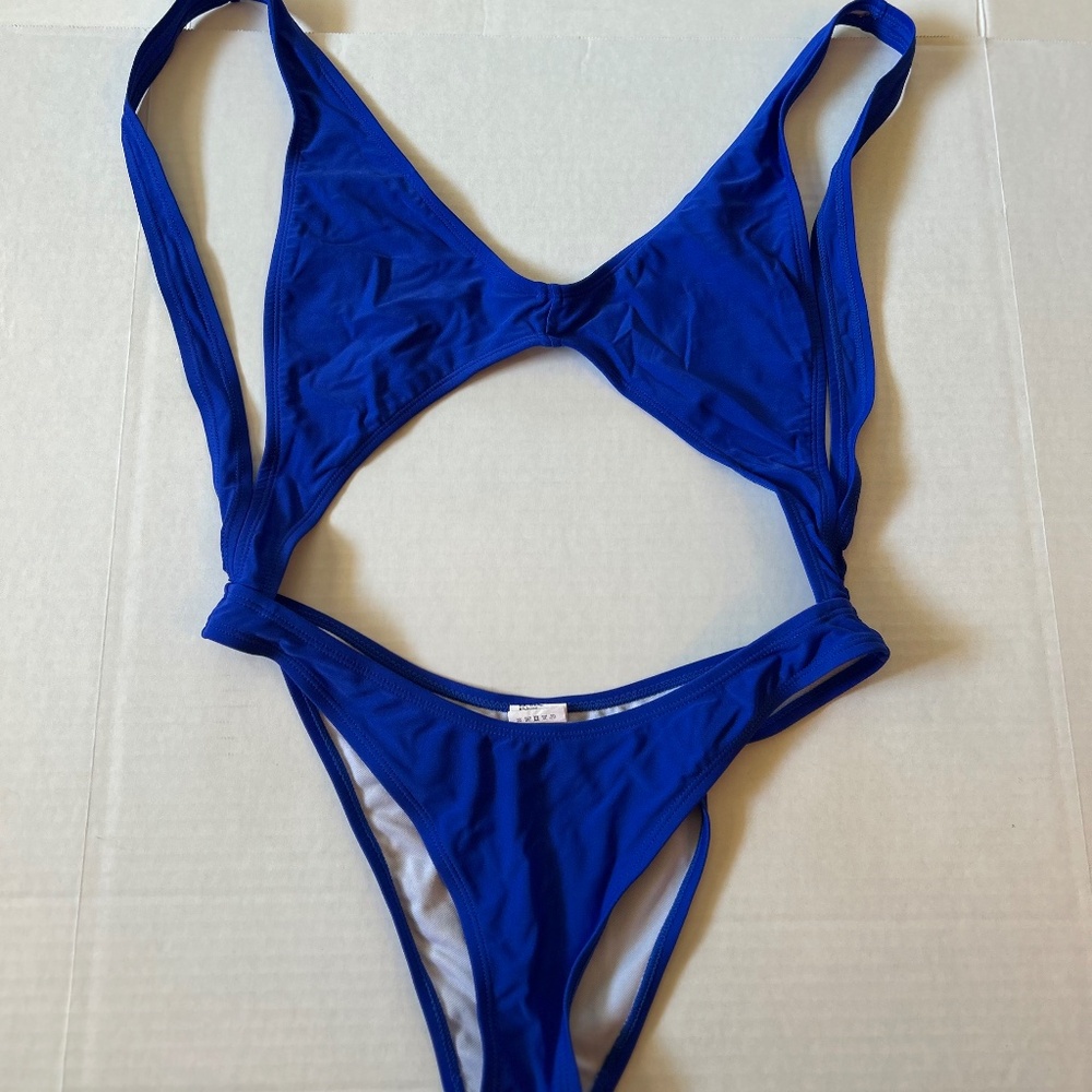 Viottiset Women's Cutout High Cut One Piece Thong Swimsuit Bikini , Size L